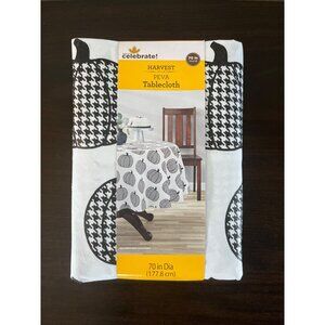NWT Harvest PEVA Round Tablecloth 70" Fall Black And White Plaid Pumpkins